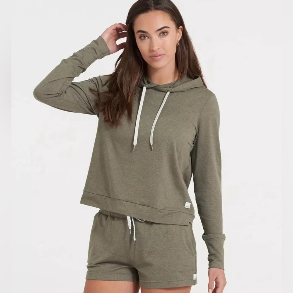 Vuori Olive Green Women's Sweater